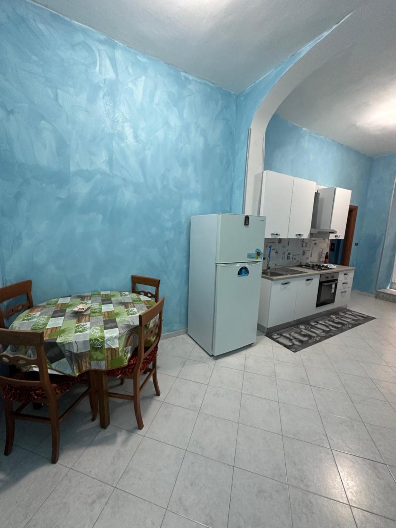 Holiday House Clara&Vincenzo Naples Exterior photo